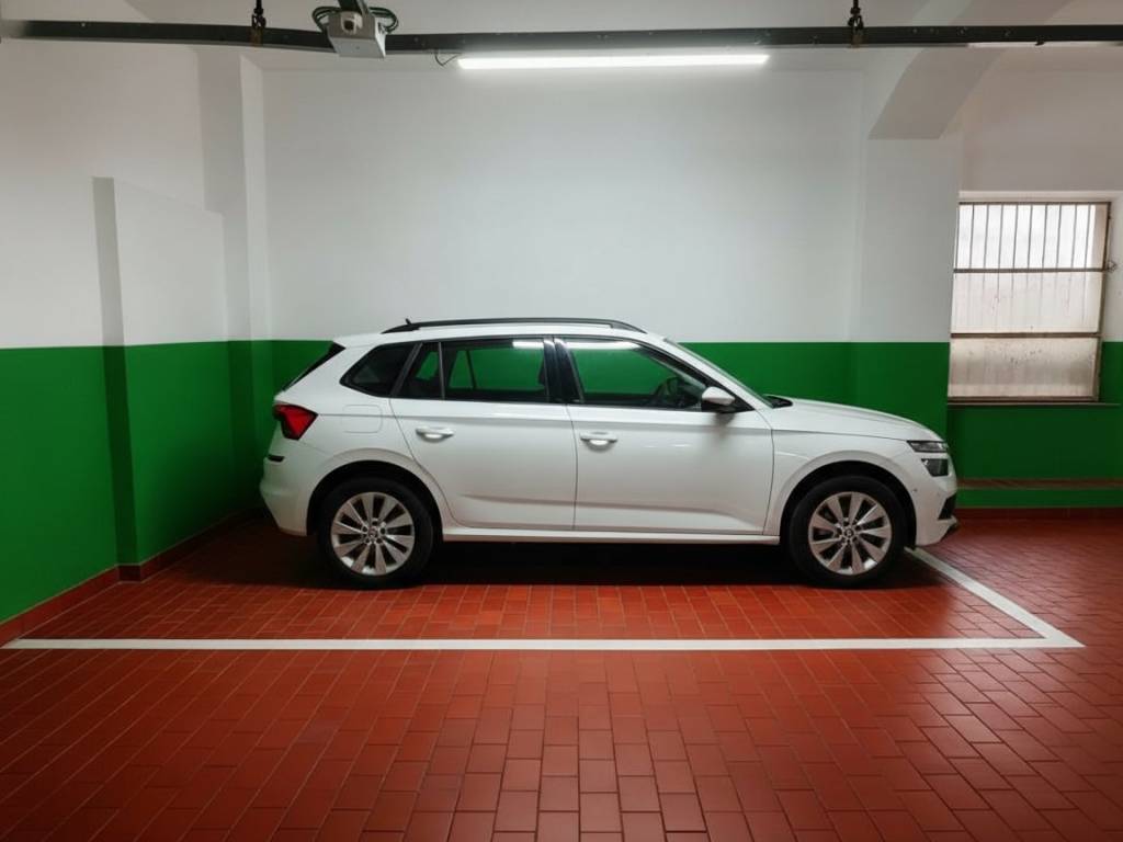 Box / garage a Ancona in Via Alcide De Gasperi, 80 - Foto 5