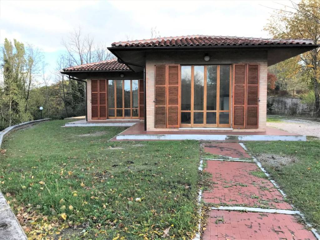 Villa a Urbino in Via Mari - Foto 3