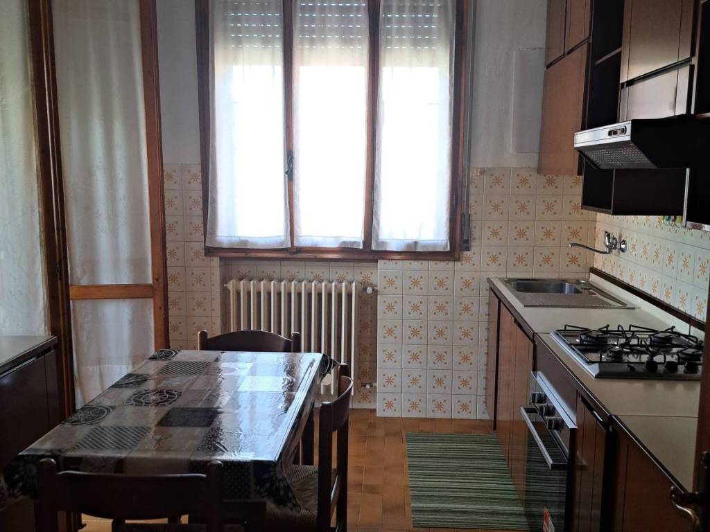 Appartamento a Modena in Via Francesco Ambrosoli - Foto 2