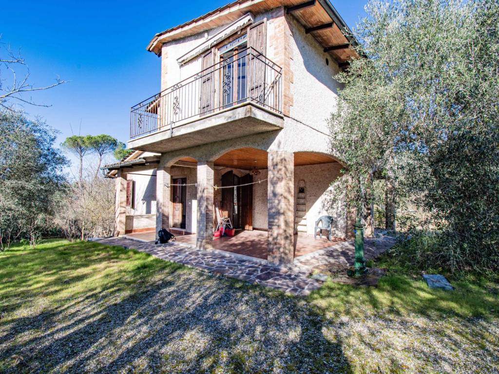 Villa a Castelnuovo berardenga in Strada di Borgantino - Foto 2