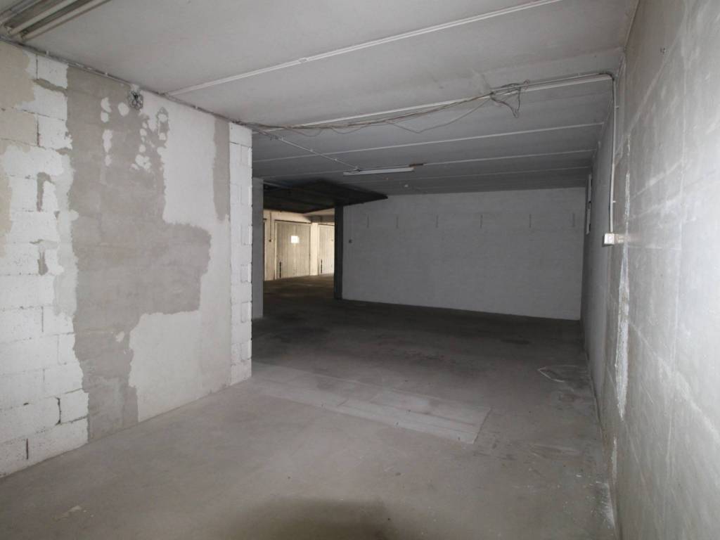 Box / garage a Verona in Via Carlo Alberto Dalla Chiesa - Foto 5