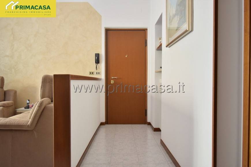 Appartamento a Verona in Via Vajo dell'Anguilla, 10 - Foto 2