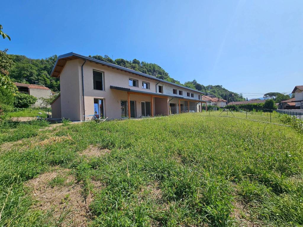 Villetta a schiera a Cittiglio in Via Giuseppe Verdi - Foto 2