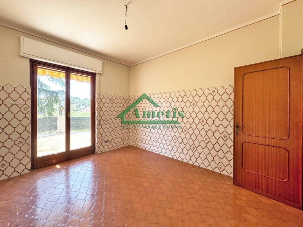 Appartamento a Imperia in Via Delle Scuole di Sant'Agata - Foto 5