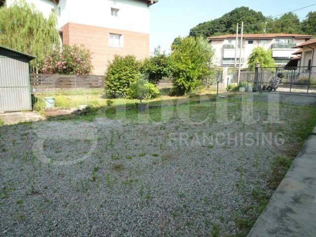 Casa indipendente a Sesto calende in Via Nino Bixio, 6 - Foto 2