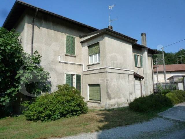 Casa indipendente a Sesto calende in Via Nino Bixio, 6 - Foto 4