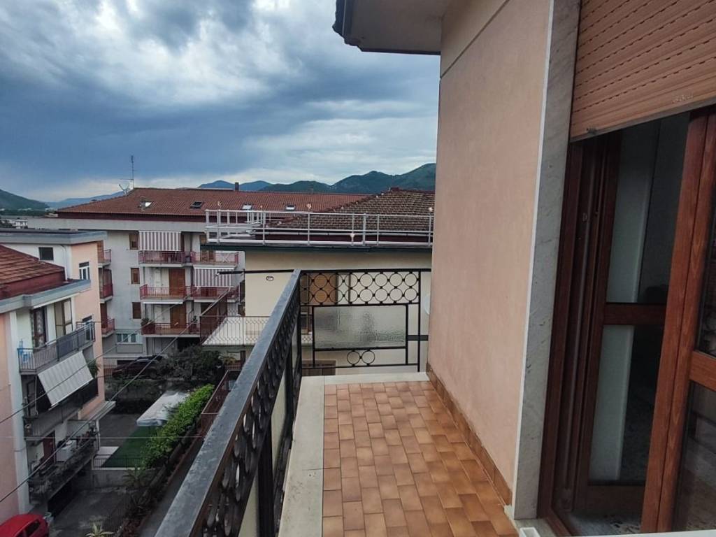 Appartamento a Cava de' tirreni in Via Eduardo De Filippis - Foto 3