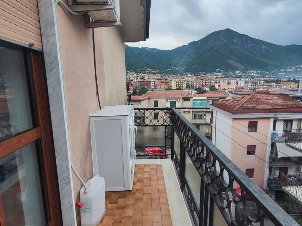 Appartamento a Cava de' tirreni in Via Eduardo De Filippis - Foto 4