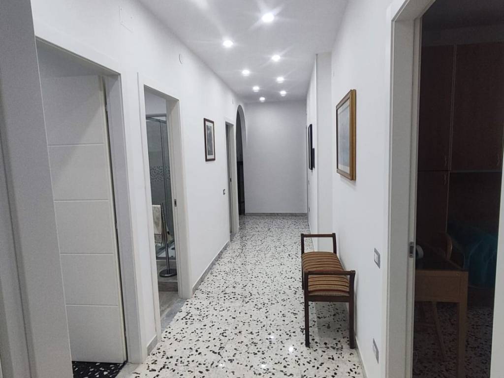 Appartamento a Cava de' tirreni in Via Eduardo De Filippis - Foto 5