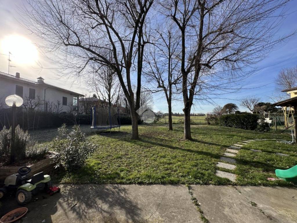 Casa indipendente a Castelnovo di sotto in Via fratelli cervi, 15 - Foto 3