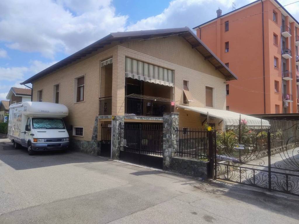 Villa a Novi ligure in Via Arturo Toscanini, 2 - Foto 2