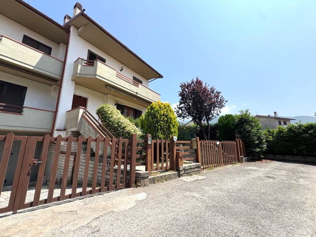 Villetta a schiera a Rieti in Via Rieti - Foto 2