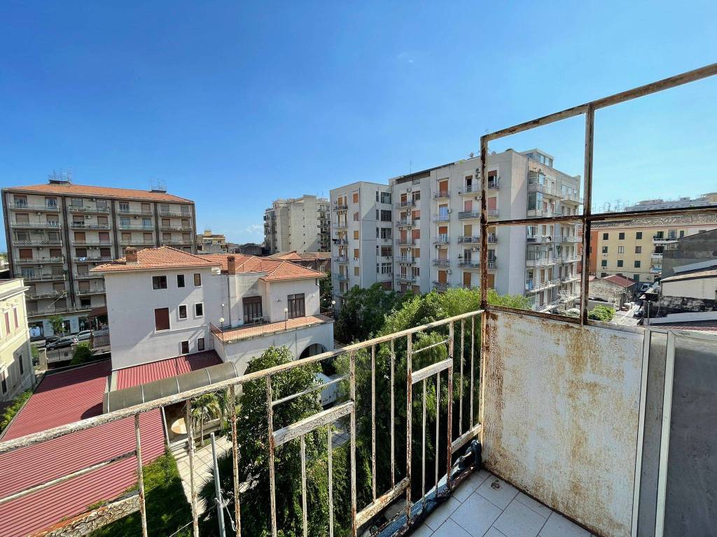 Appartamento a Catania in Via Neri - Foto 2