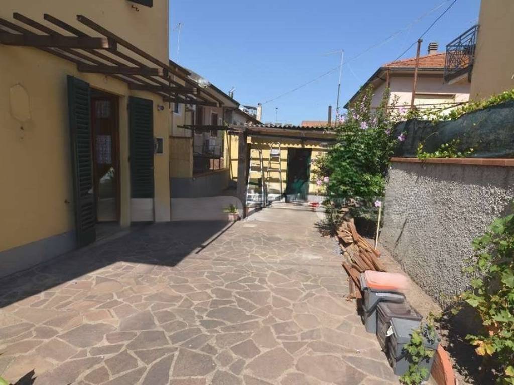 Casa indipendente a Monsummano terme in Via Giacomo Matteotti - Foto 2