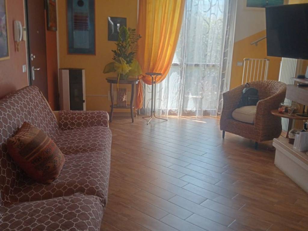 Villetta a schiera a Caronno pertusella in Via Monte Generoso - Foto 5