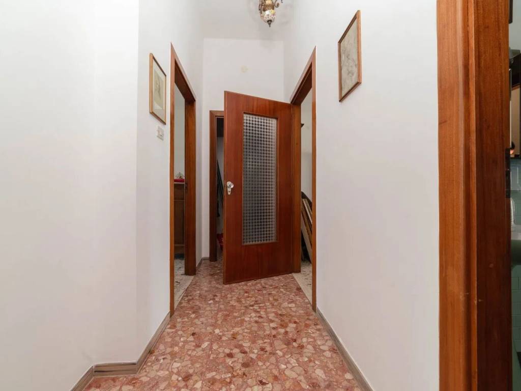 Appartamento a Ceglie messapica in Via Cesare Beccaria No Number - Foto 5