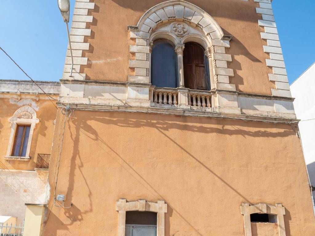 Palazzo / stabile a Carovigno in Via delle Donne - Foto 5