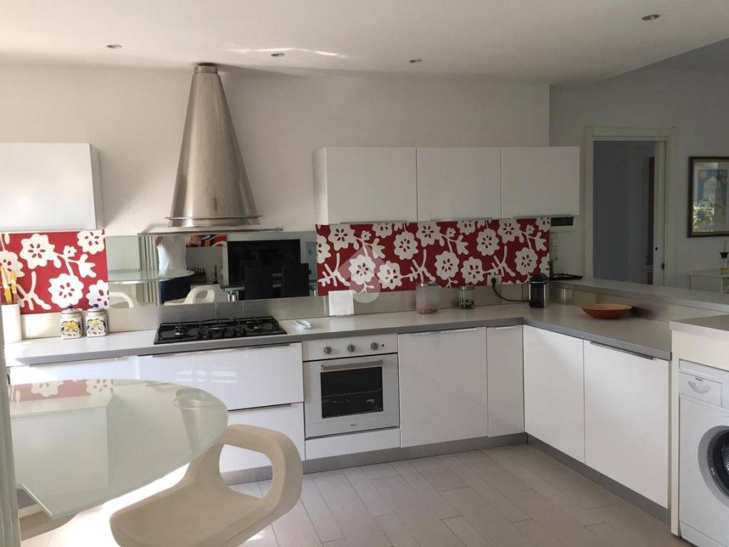 Villa a Pozzol groppo in Via Brienzone, 5 - Foto 4