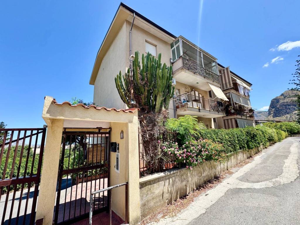 Appartamento a Palermo in Via San Benedetto il Moro, 14 - Foto 2