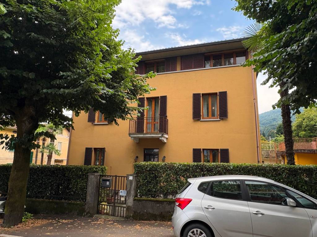 Villa a Baveno in Via Partigiani - Foto 2