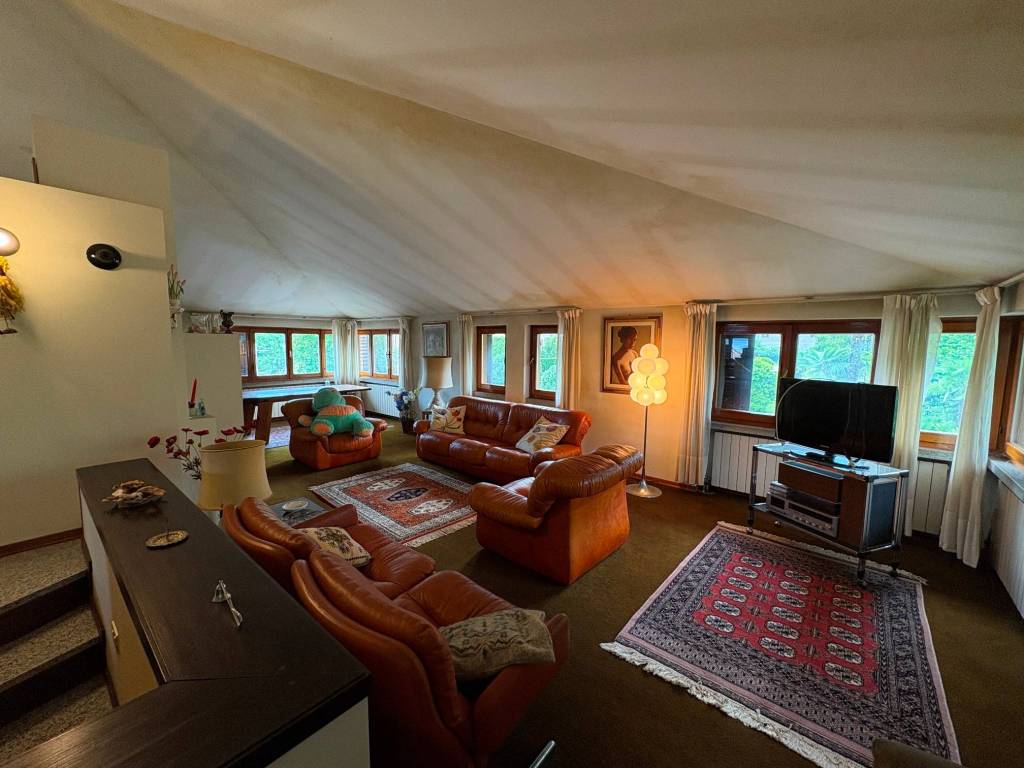 Villa a Baveno in Via Partigiani - Foto 3