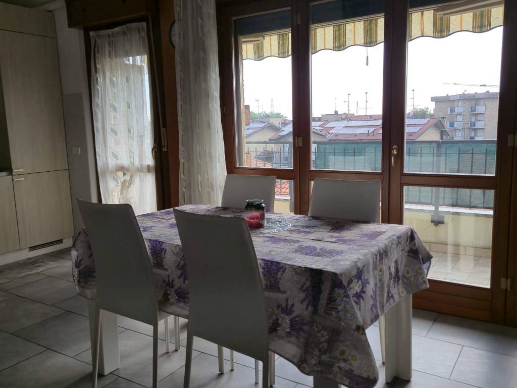Appartamento a Caronno pertusella in Via Fabrizio De Andrè - Foto 5