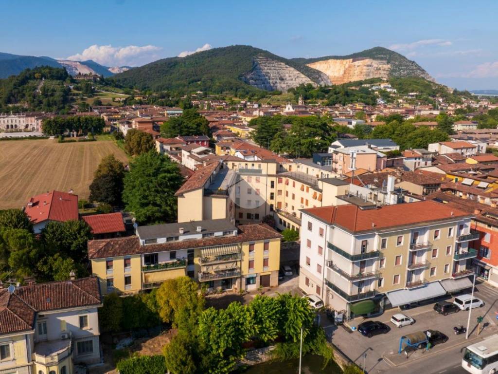 Appartamento a Rezzato in Via Giuseppe Mazzini, 10 - Foto 3
