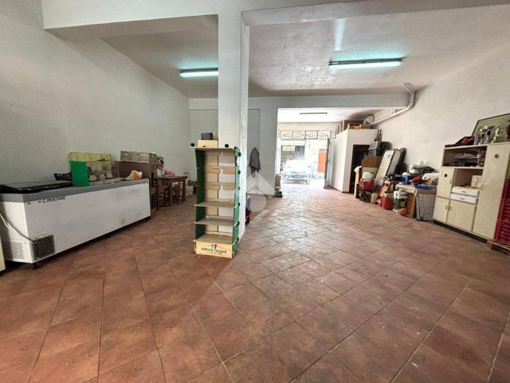 Box / garage a Bagheria in Via Alfredo Cucco, 5 - Foto 3