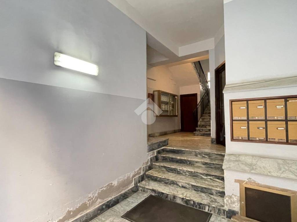 Appartamento a Bari in LARGO MONSIGNOR AUGUSTO CURI, 11 - Foto 4