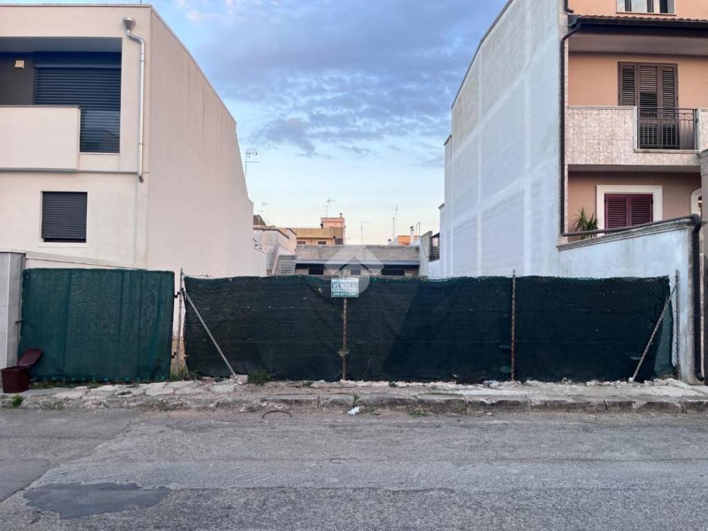 Terreno a Mesagne in Via Palmanova, 41 - Foto 3