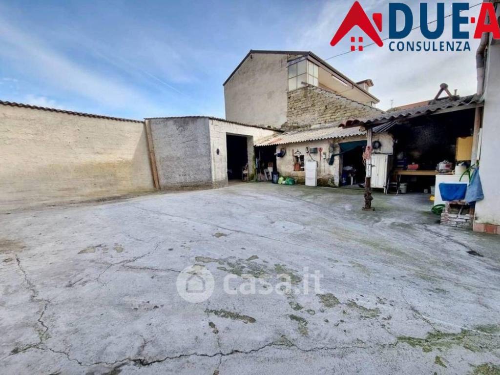 Villa a Cesa in Via Fratelli Bandiera - Foto 3