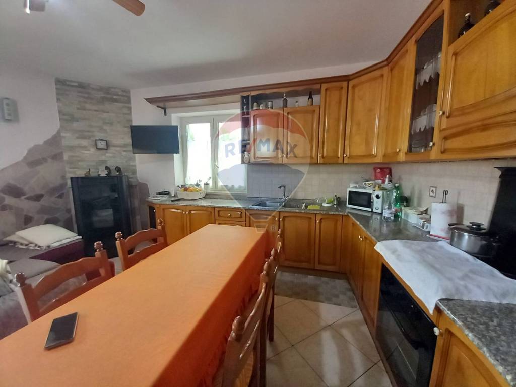 Villa a Aprilia in Via Pietri - Foto 5