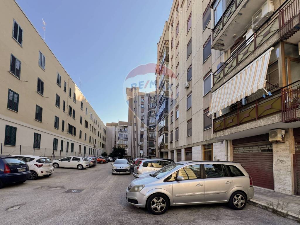 Appartamento a Bari in Via Gorjux, 5 - Foto 4