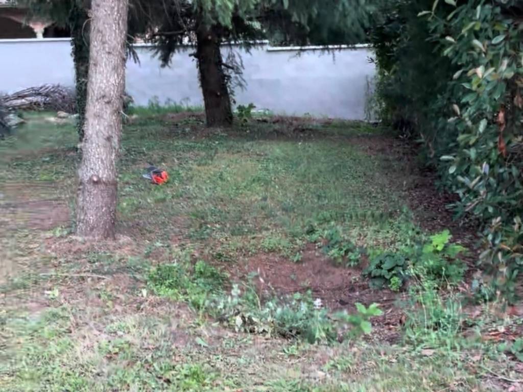 Terreno a Gorla minore in Via Ugo Foscolo - Foto 4