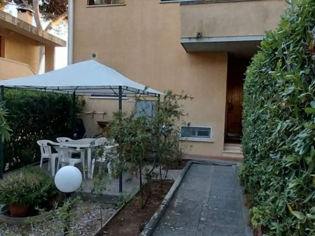 Casa indipendente a Rosignano marittimo in Via Raffaello Sanzio - Foto 2