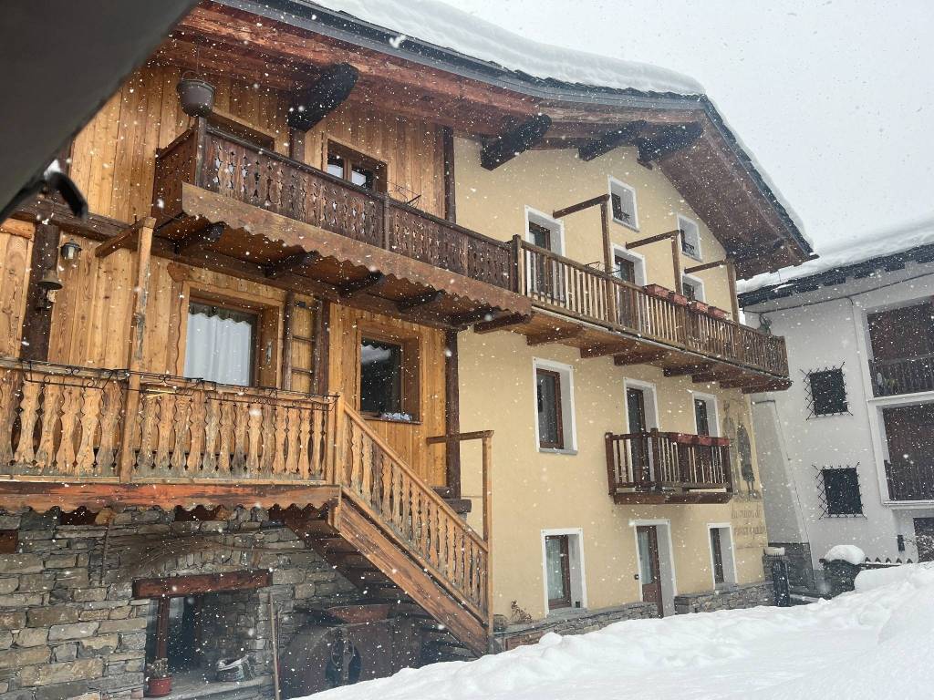 Appartamento a Courmayeur in Via Santa Barbara, 8 - Foto 3