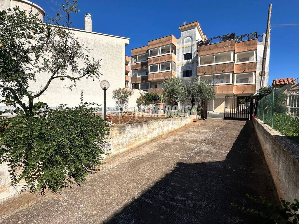 Villa a Turi in Via ninuccio napolitano - Foto 2