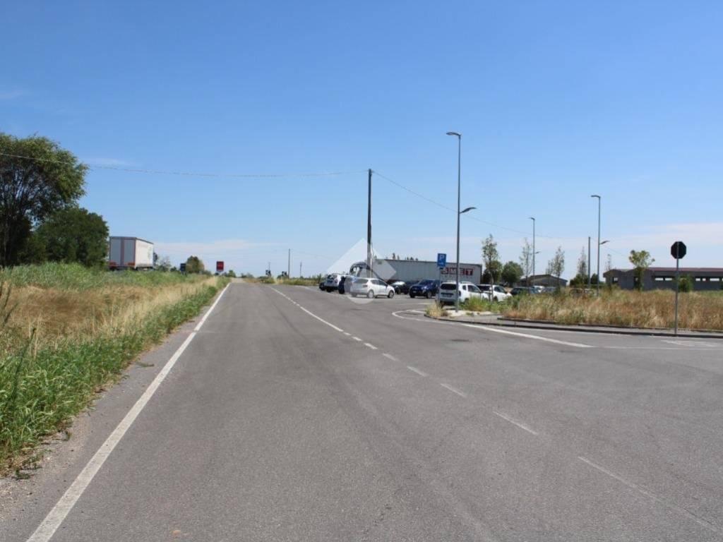 Terreno a Castiglione delle stiviere in Via Levadello - Foto 5