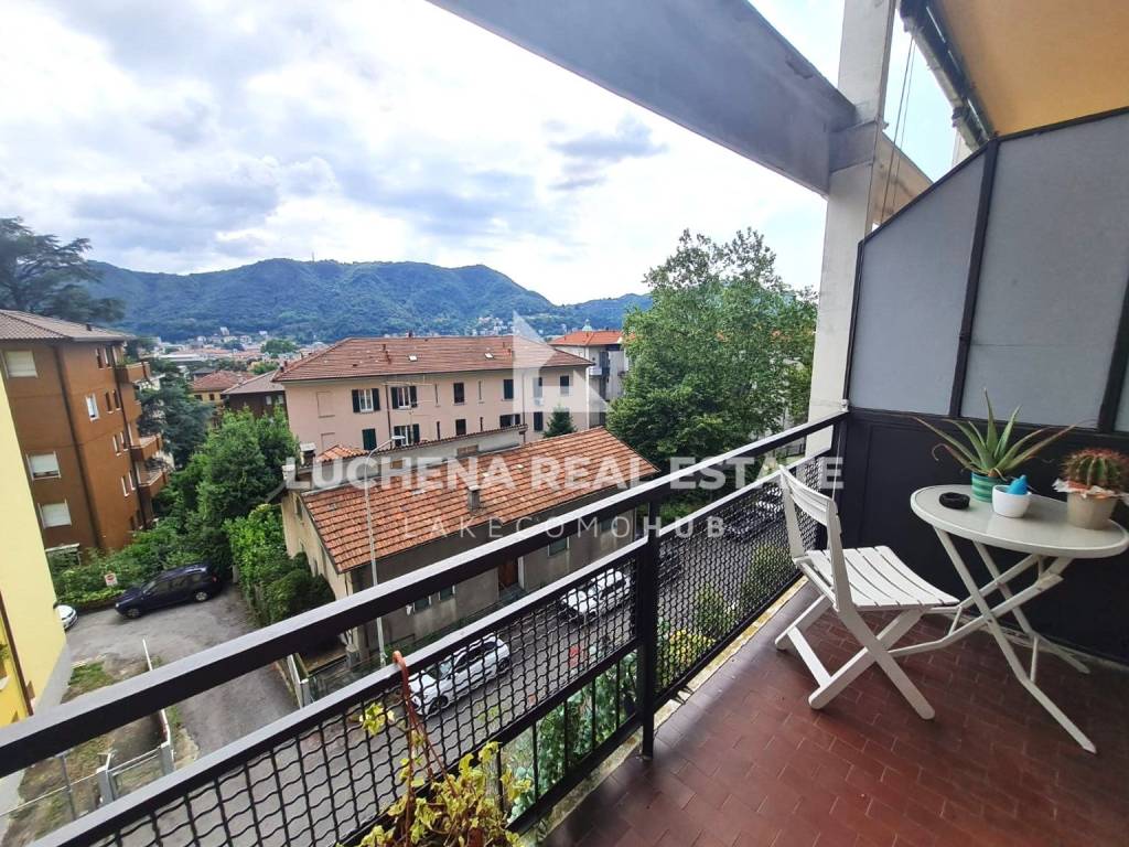 Appartamento a Como in Via Francesco Crispi - Foto 5