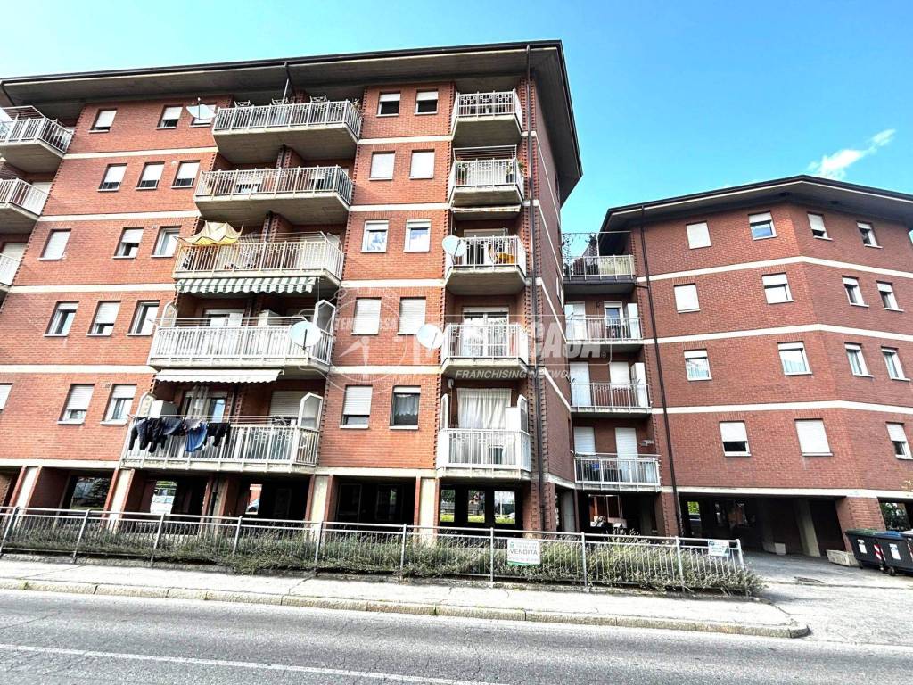 Appartamento a Aosta in Via Grand Eyvia 23 - Foto 2