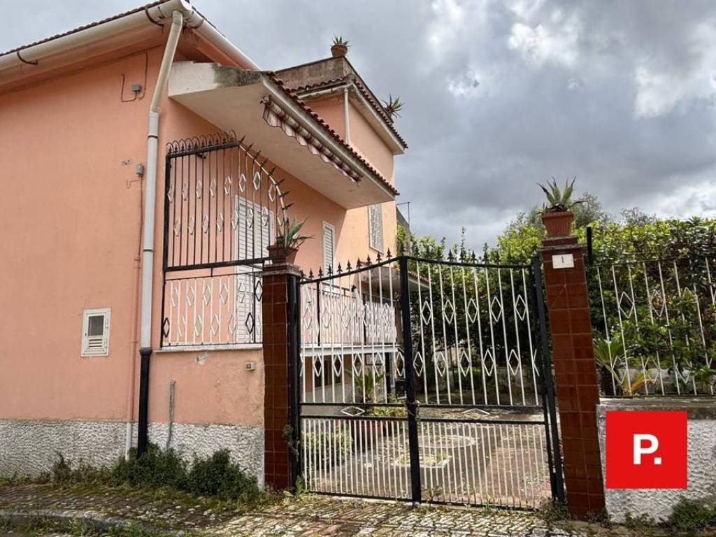 Casa indipendente a Caserta in Via Grassi, 1 - Foto 3