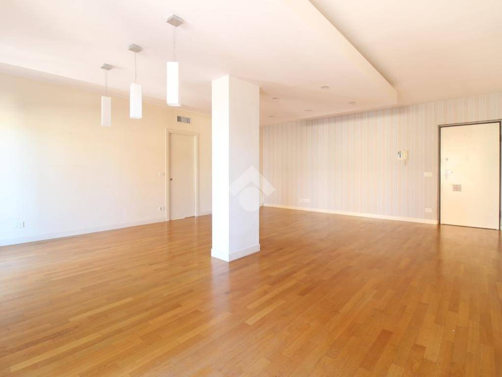 Appartamento a Roseto degli abruzzi in Via E. de Amicis, 132 - Foto 5