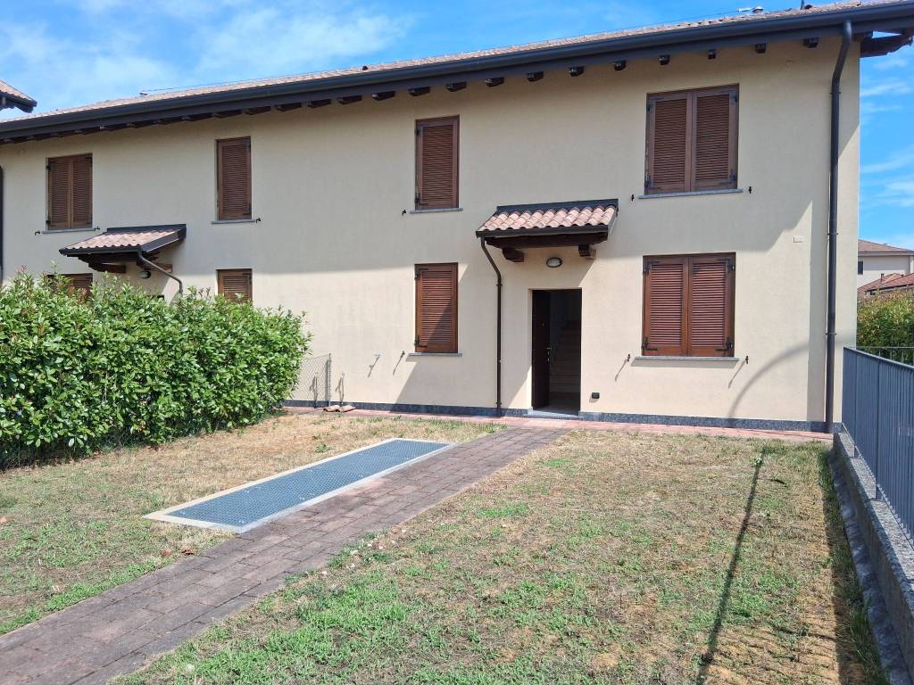 Villa a Casatenovo in Via Dante Alighieri - Foto 5