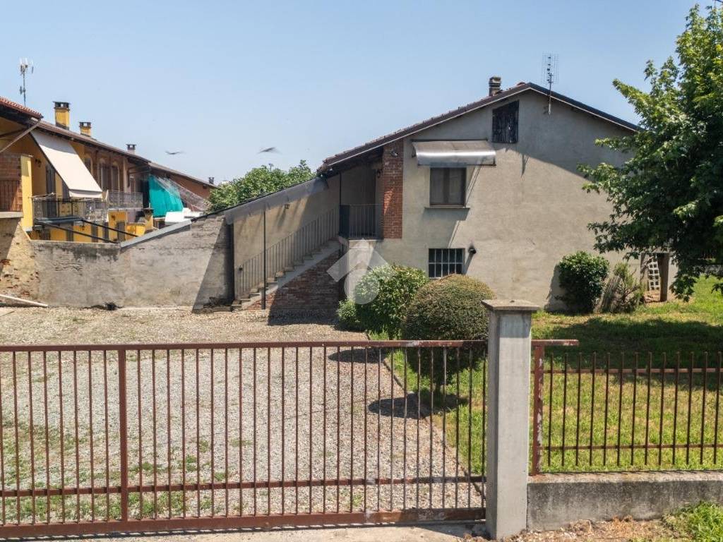 Casa indipendente a Revello in Via Servour, 26 - Foto 4