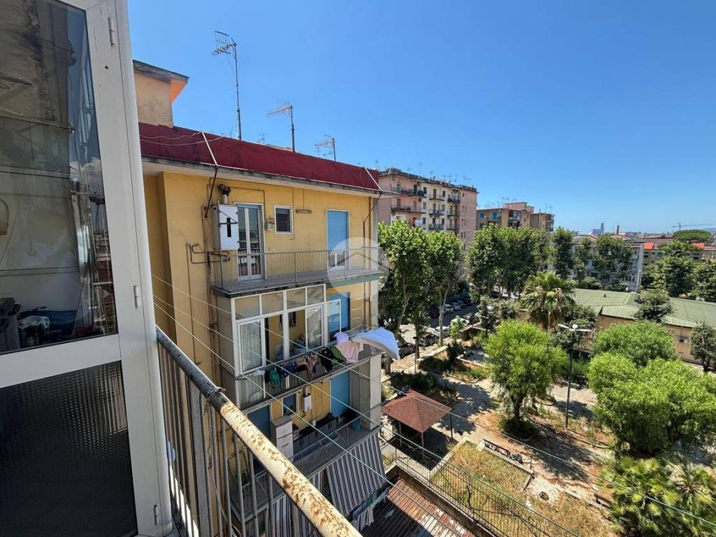 Appartamento a Napoli in Corso B. Buozzi, 311 - Foto 5