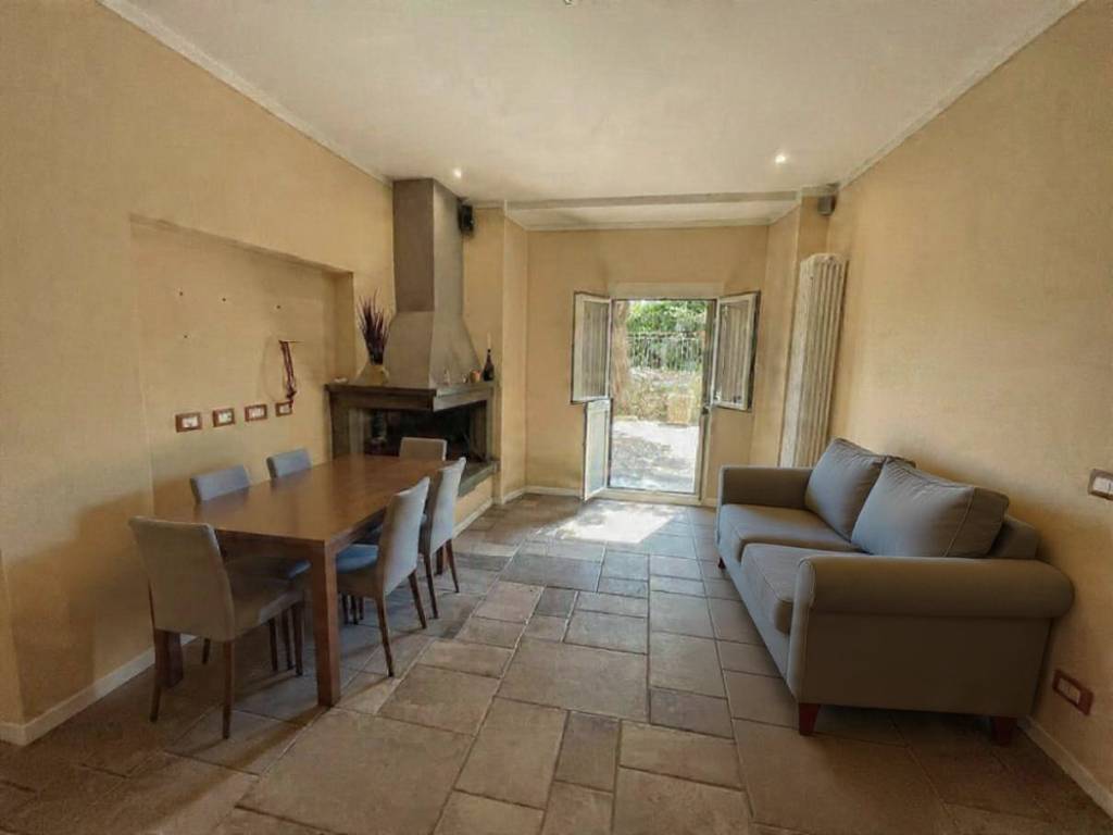 Villa a Manciano in Piazza Generale Armando Diaz - Foto 5