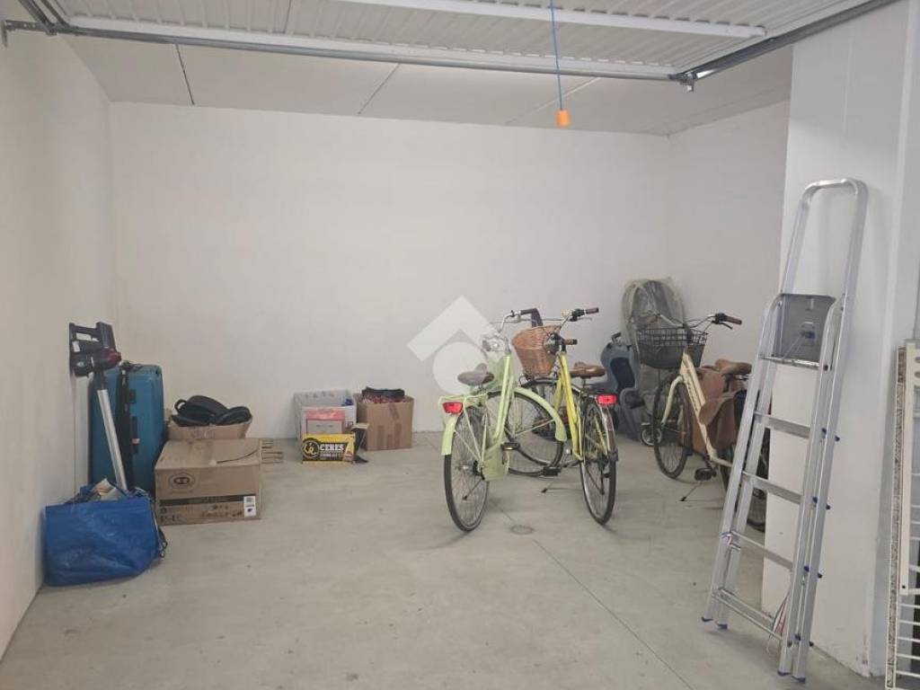 Box / garage a Rimini in Viale Doberdò - Foto 5