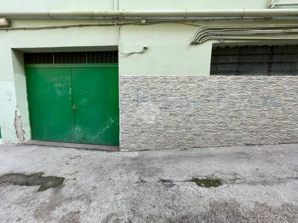 Box / garage a Portici in Via Guglielmo Marconi, 30 - Foto 3