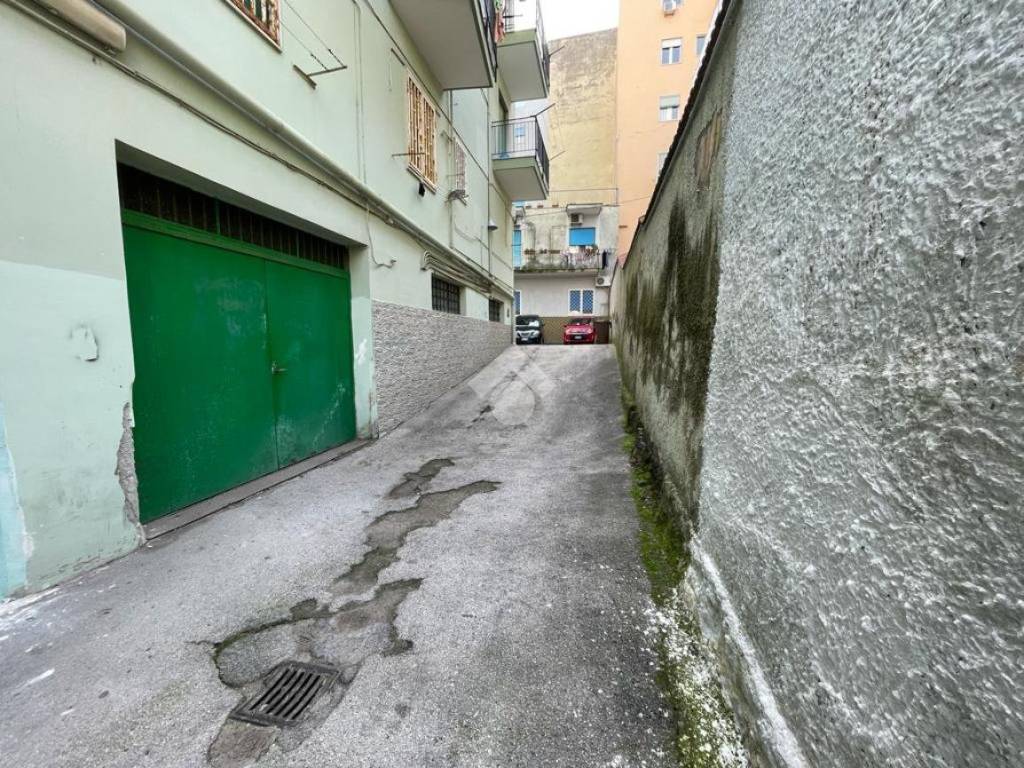 Box / garage a Portici in Via Guglielmo Marconi, 30 - Foto 5