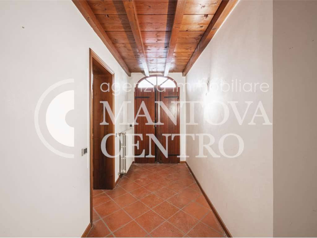 Casa indipendente a Mantova in VICOLO PERSICO, 6 - Foto 3